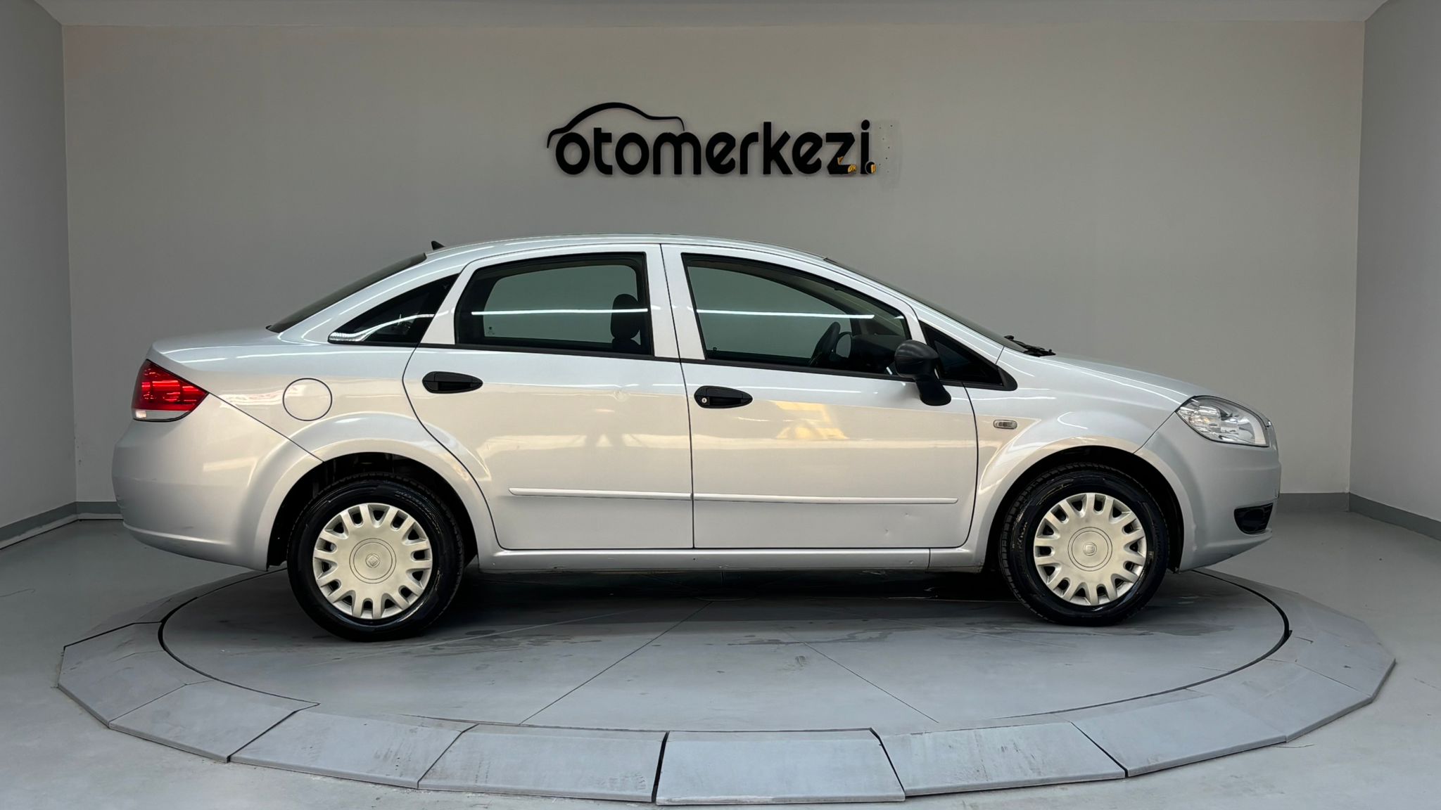 FIAT LINEA 4